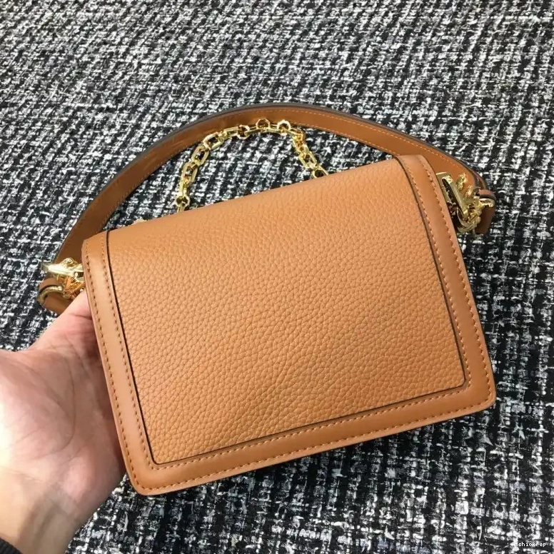 Fashionrepsfam ru LV 19B570343 Bags 0820